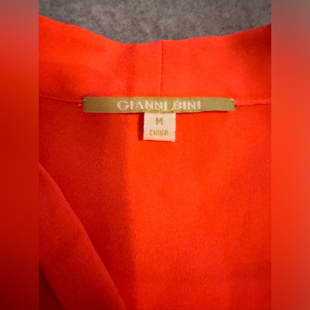 Gianni Bini neon orange long sleeve blouse size M - Picture 5 of 6